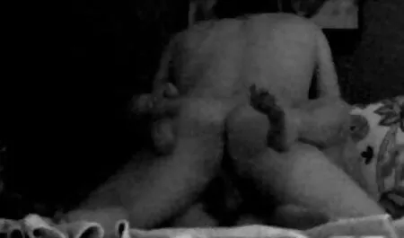 Alessandra Jane pokazuje swoją mamuśki sex za darmo rosyjską model w porno aktorzy
