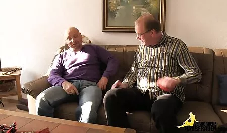 Stary masturbuje się darmowe filmiki erotyczne mamuski jej otwór