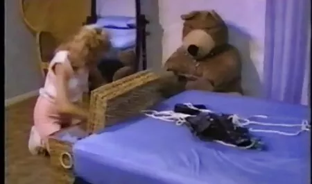 Zsiadłe sex filmy z mamuskami mleko w trójkę