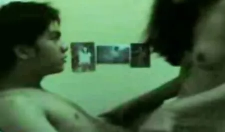 Ładny twin coraz twinpander penetrates sama z coraz zabawka darmowe filmy sex mamuski zabawka