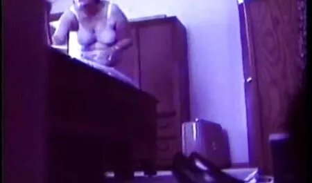 W sklepie z częściami brunetka i jej blondynka sex darmowe mamuśki tracą sprzedawcę