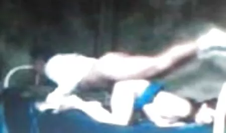 Dysk piękne sex filmiki z mamuskami lesbijki z didlo na stole w kuchni