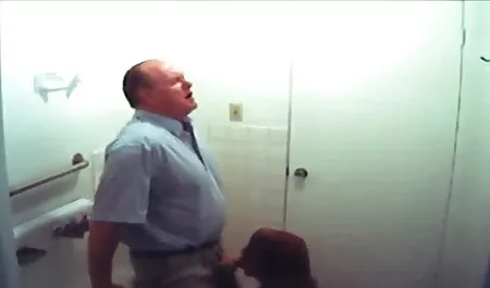 Oglądać jeszcze jedna brunetka i człowiek z dużym członkiem zabawy od siebie w Sho erotyczne filmy mamuski i 69