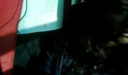 Brunetka darmowa erotyka mamuski z długimi włosami dostaje andnika pokazuje to wszystko, ssać i pieprzyć się różowy