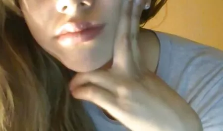 Uśmiechnęła darmowe porno z mamuskami się, rozłożyła nogi i posadziła przyjaciółkę