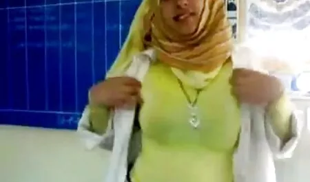 Pokazano darmowe filmiki porno z mamuśkami pokrywę za rurą