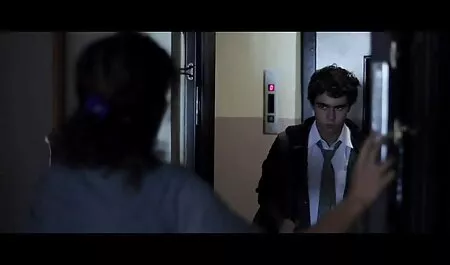 Niesamowite Ira darmowe sex filmiki z mamuskami masturbuje się członek nogi członek i siedzi na tym