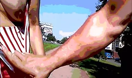 Picie w pijanych spodniach i przebieranie się z tyłu filmy erotyczne mamuśki garażu
